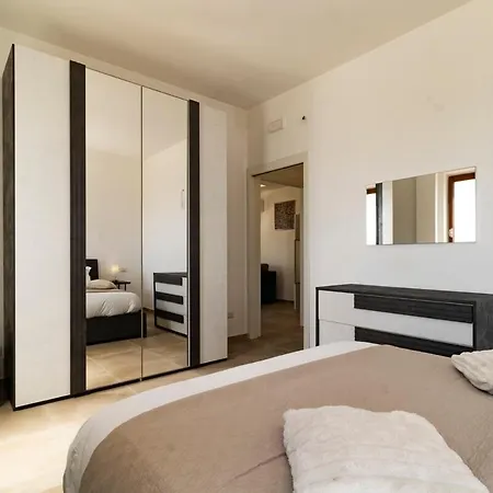 Hot Tub, Private Parking, Wifi, Ac And Bbq Molino di Carassai