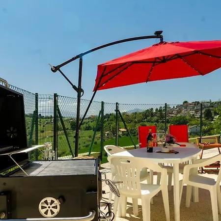 Hot Tub, Private Parking, Wifi, Ac And Bbq